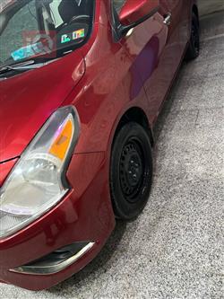 نيسان فيرسا